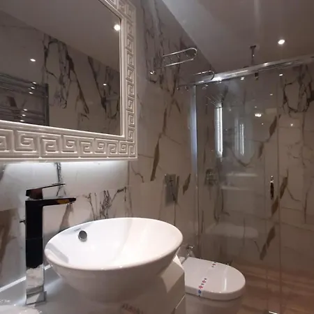 Cozy And Fully Equipped With Sea View Near Beach In Antalya *