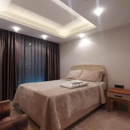 Cozy And Fully Equipped With Sea View Near Beach In Antalya