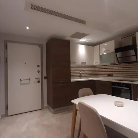 아파트 Cozy And Fully Equipped With Sea View Near Beach In Antalya