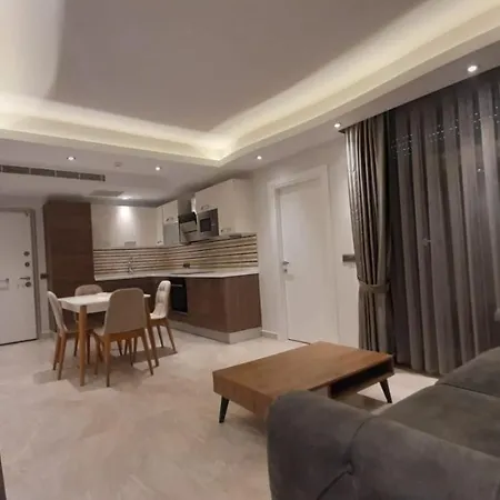 Cozy And Fully Equipped With Sea View Near Beach In Antalya 아파트